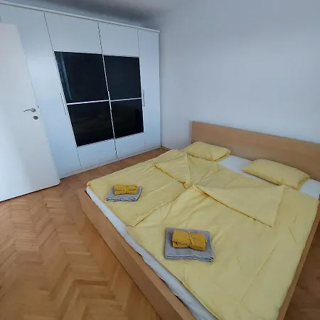 Bed & Breakfast View Of Prag